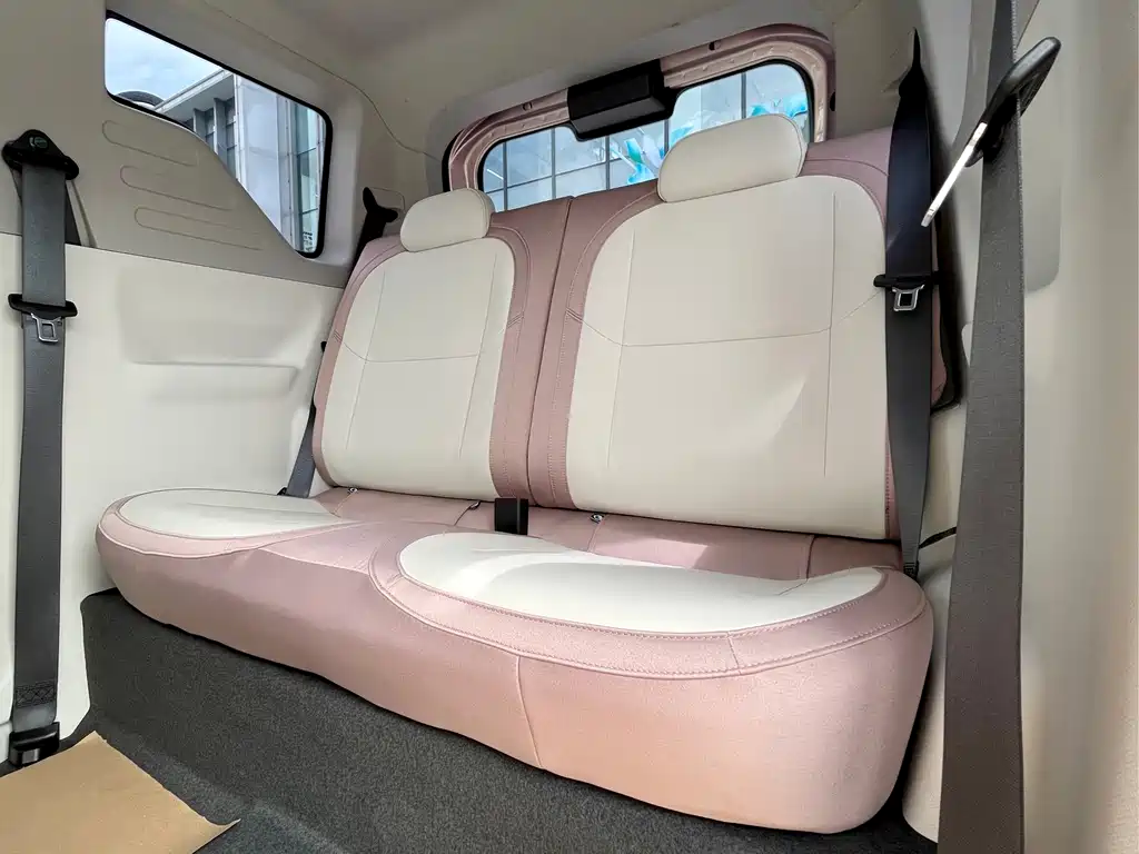 Geely Galaxy Panda 2025 — фото 11