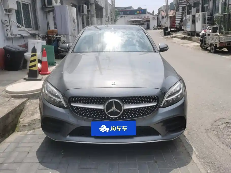 Mercedes-Benz C-Class 2020