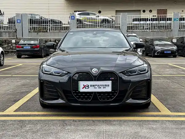BMW i4 2023