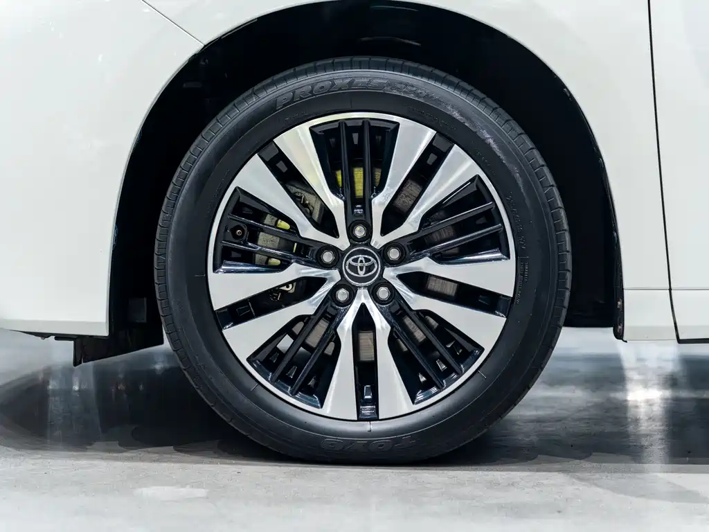 Toyota Alphard 2018 — фото 16