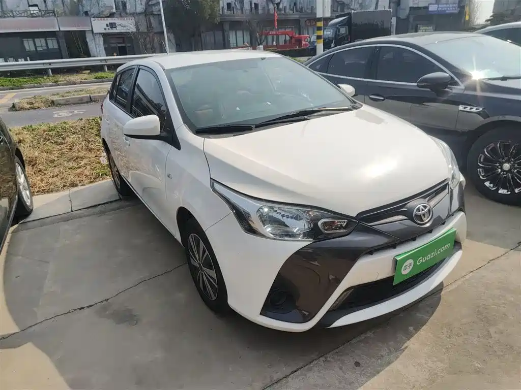 Toyota Yaris L 2019 — фото 21
