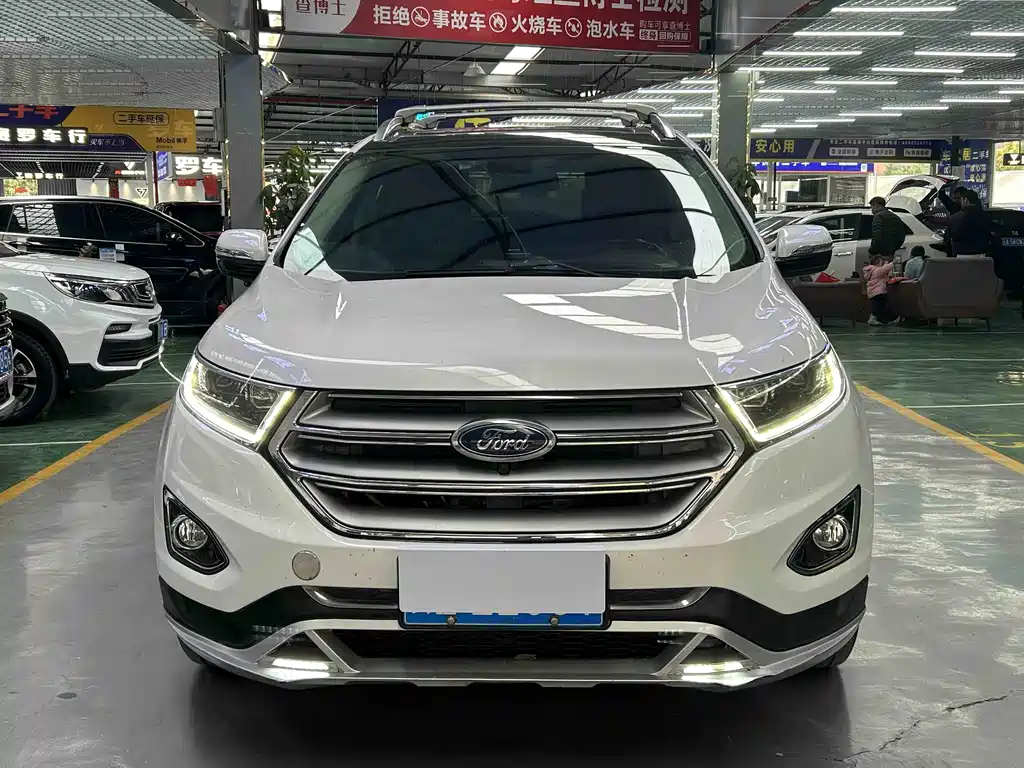 Ford Edge 2016 — фото 1