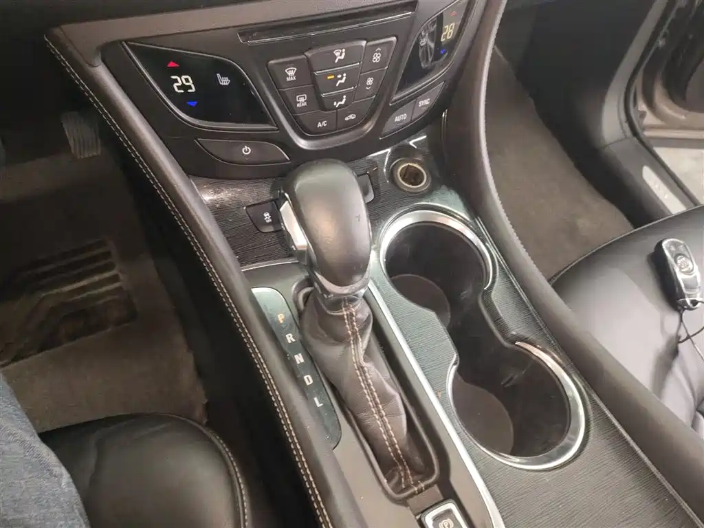 Buick Envision Plus 2015 — фото 14