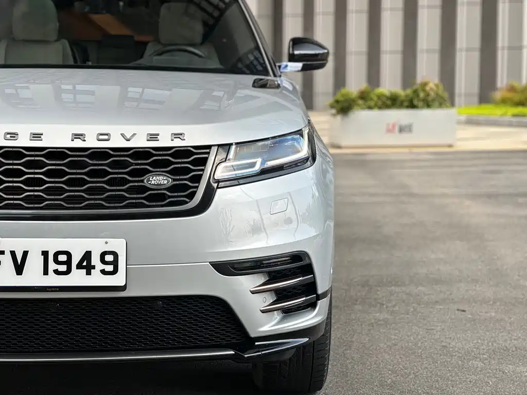 Land Rover Range Rover Velar 2019 — фото 3