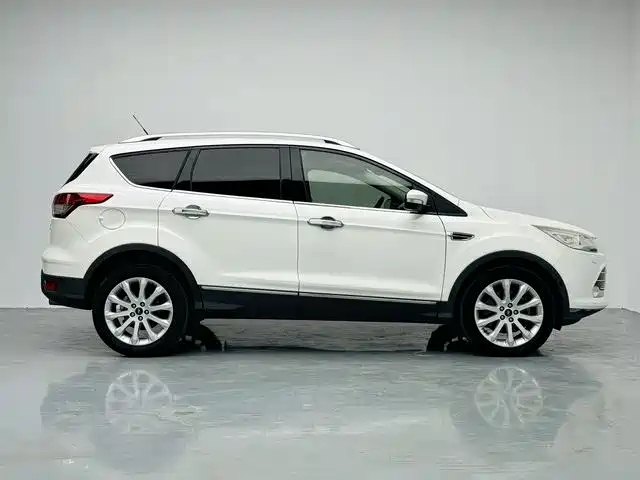 Ford Kuga 2015 — фото 7