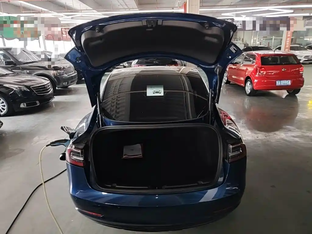 Tesla Model 3 2020 — фото 19