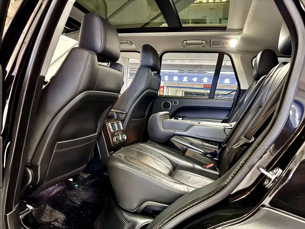 Land Rover Range Rover 2018 — фото 7