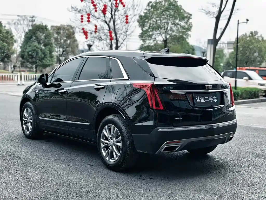 Cadillac XT5 2022 — фото 6