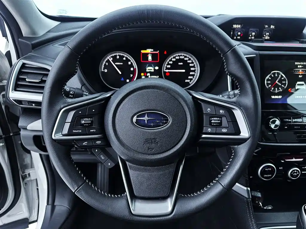 Subaru Forester 2023 — фото 14