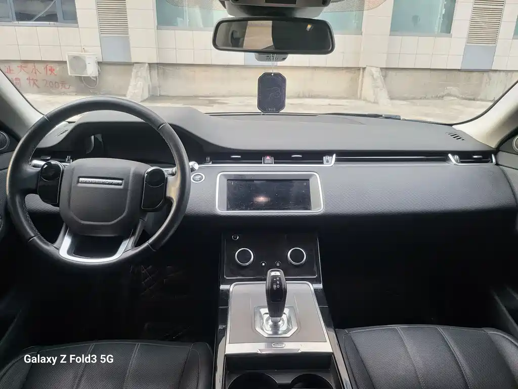 Land Rover Evoque 2019 — фото 6