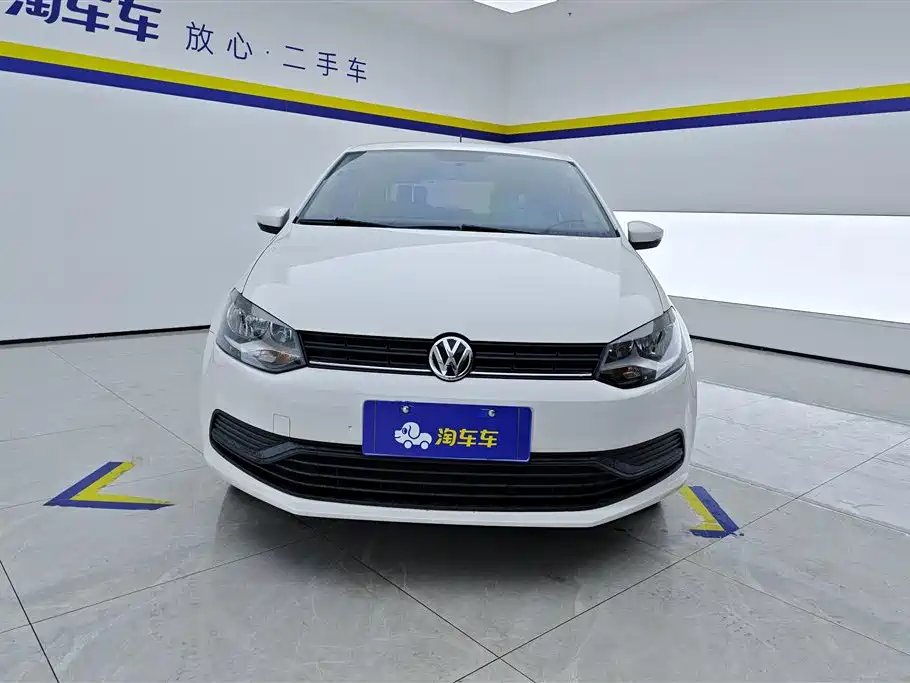 Volkswagen Polo 2015 — фото 2
