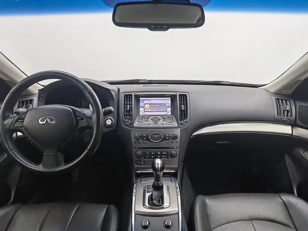 Infiniti G 2013