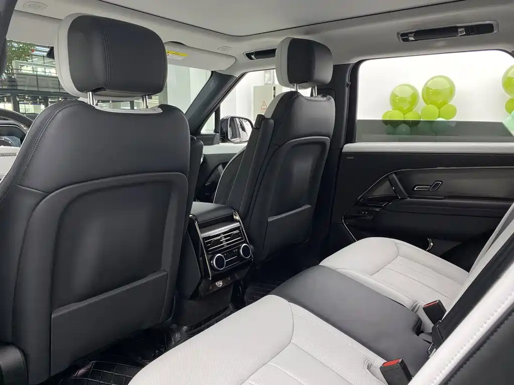 Land Rover Range Rover Sport 2023 — фото 7
