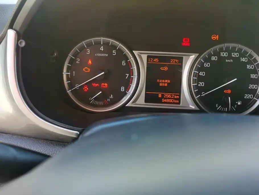 Suzuki Vitara 2016 — фото 14