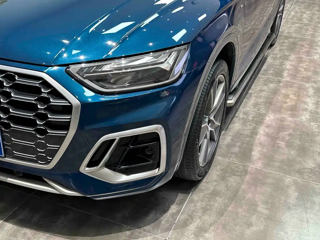 Audi Q5L 2022 — фото 26