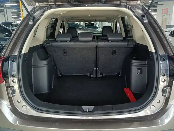 Mitsubishi Outlander 2020