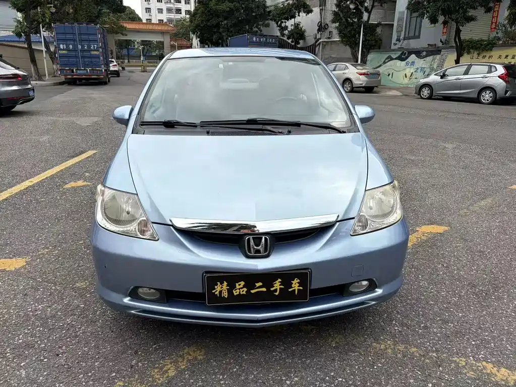 Honda Fit 2004 — фото 2