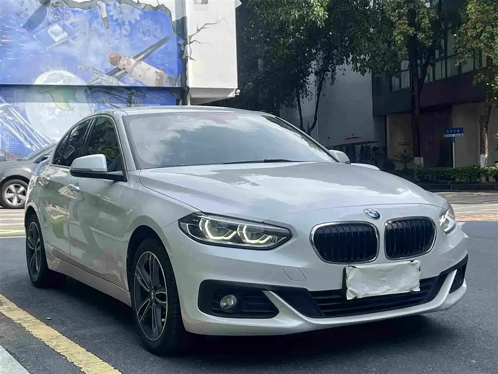 BMW 1 Series 2019