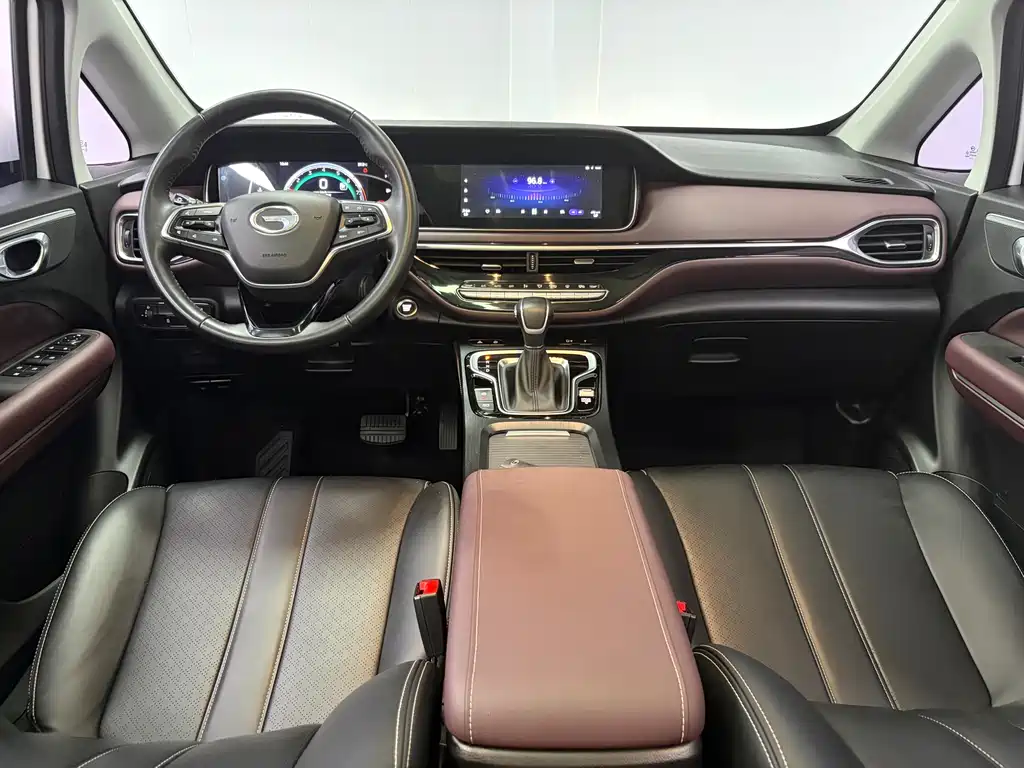 GAC Trumpchi M6 2022 — фото 11