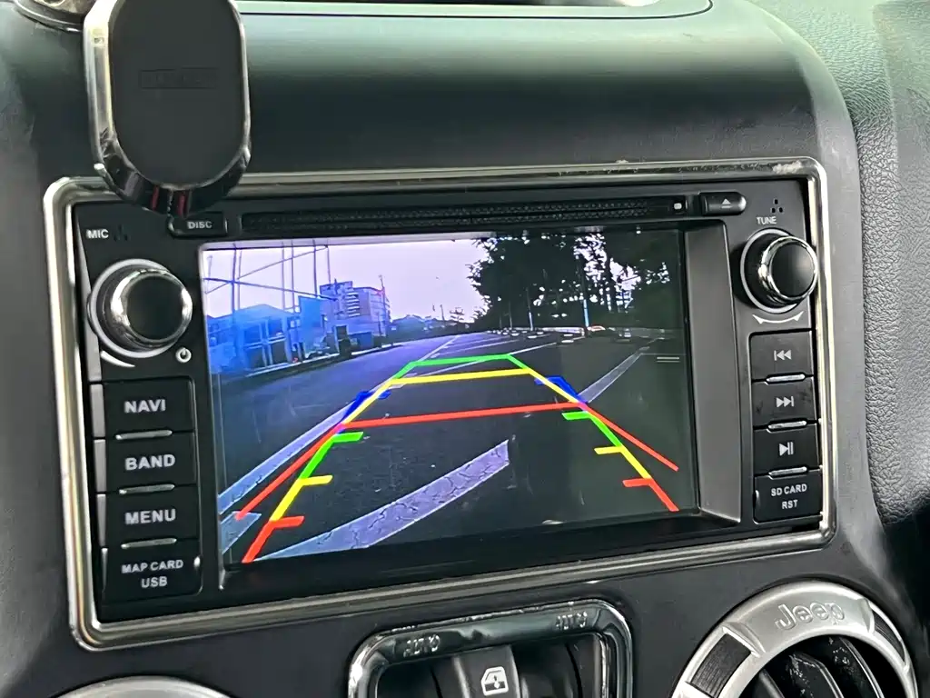 Jeep Wrangler 2015 — фото 24