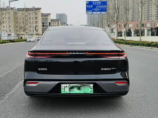 Geely Galaxy Starshine 8 2025