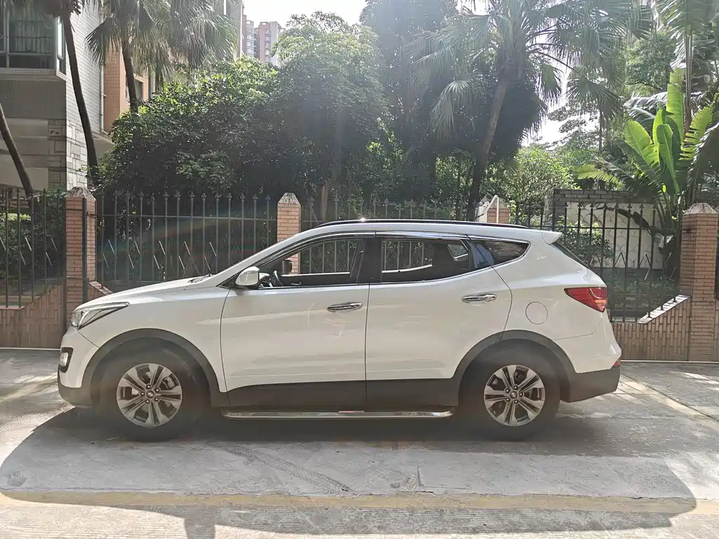 Hyundai Santa Fe 2015 — фото 7