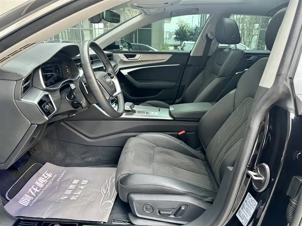 Audi A7L 2025 — фото 9