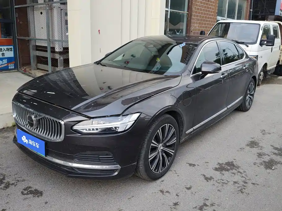 Volvo S90 PHEV 2021