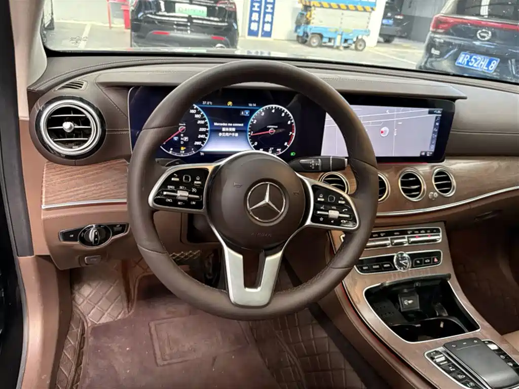 Mercedes-Benz E-Class 2019 — фото 4