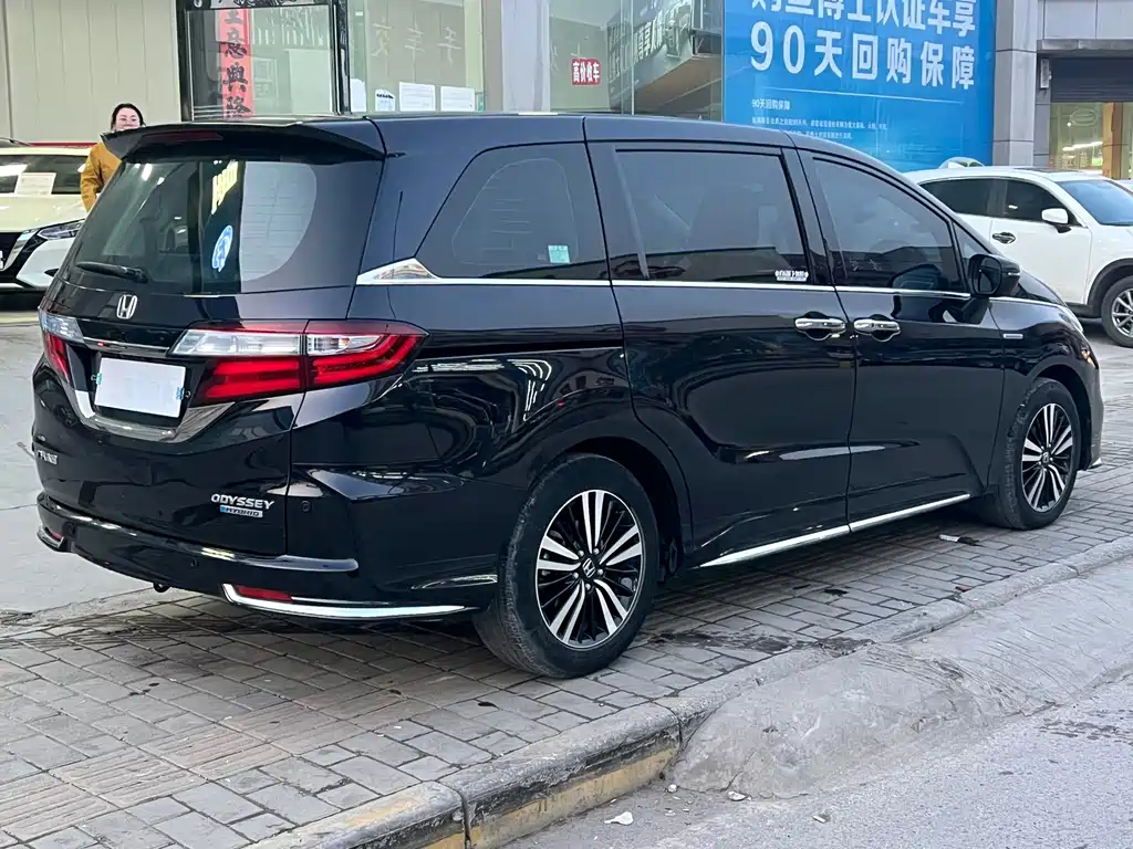 Honda Odyssey 2020 — фото 16
