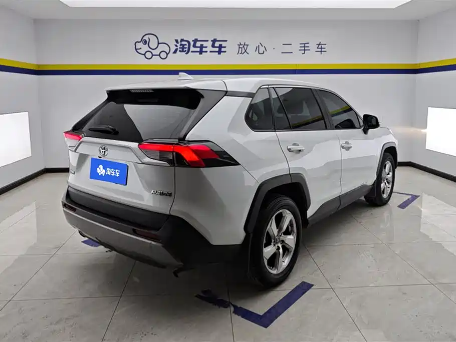 Toyota RAV4 2022