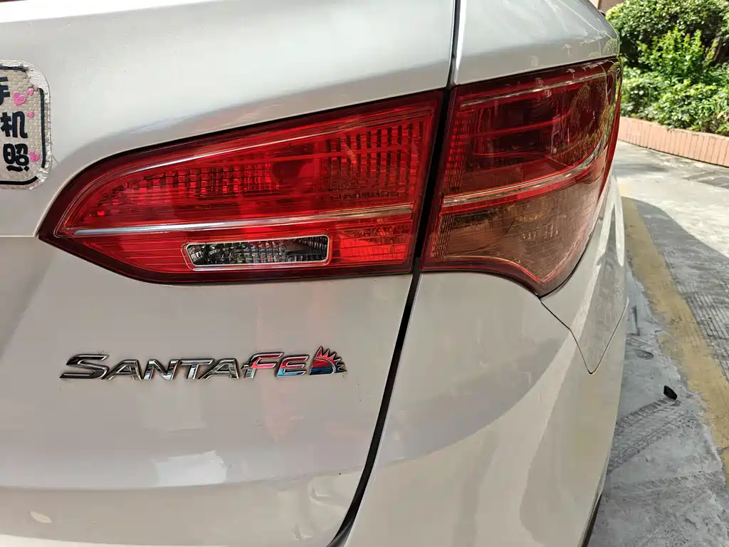 Hyundai Santa Fe 2015 — фото 30