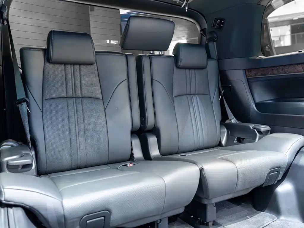 Toyota Alphard 2021 — фото 11