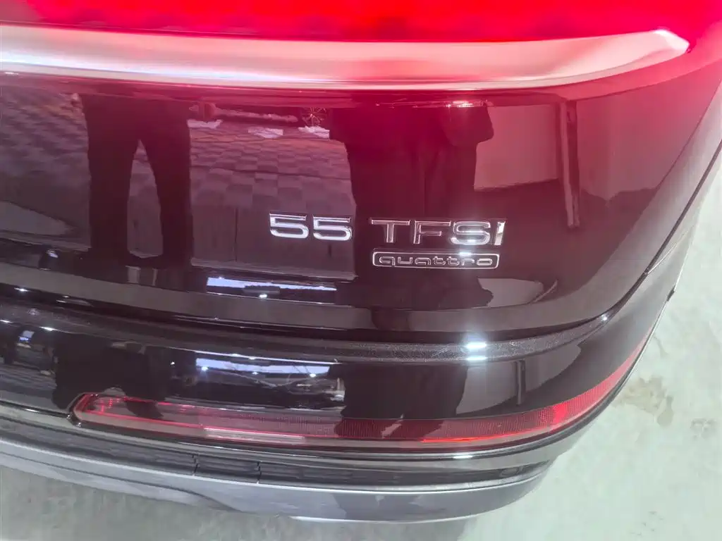 Audi Q7 2023 — фото 13