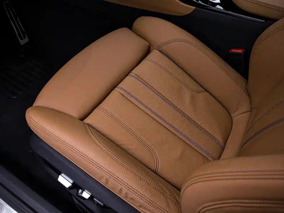 BMW 6 Series GT 2024 — фото 13