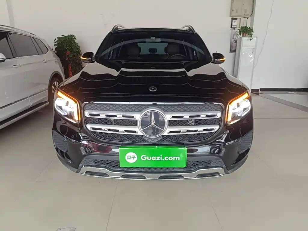 Mercedes-Benz GLB 2023 — фото 3