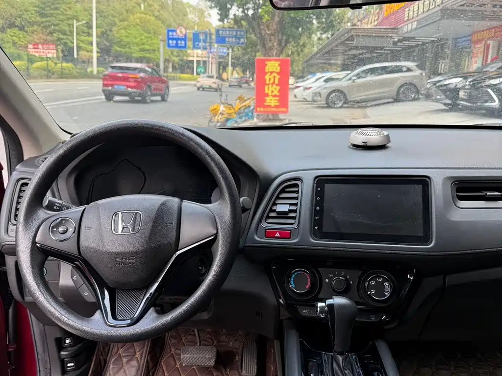 Honda Vezel 2016