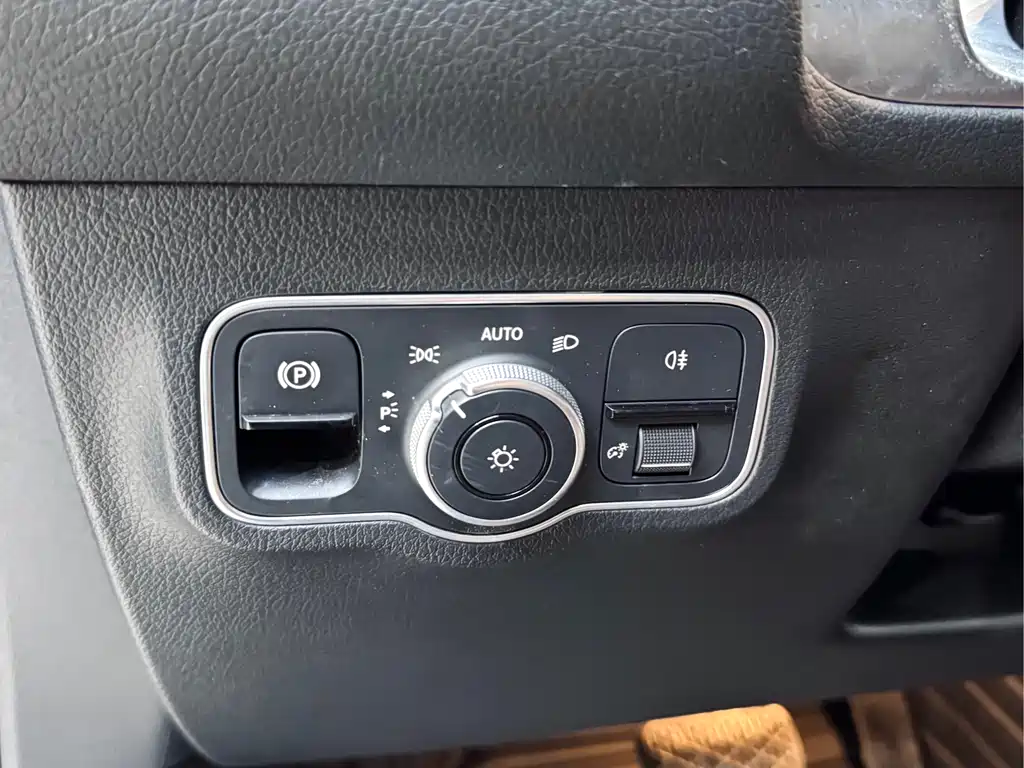 Mercedes-Benz GLB 2020 — фото 14