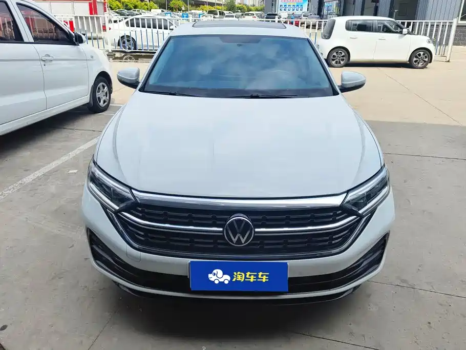 Volkswagen Sagitar 2025