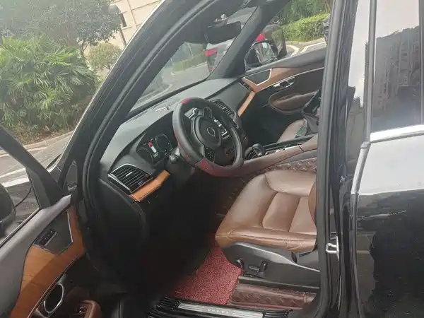 Volvo XC90 2022