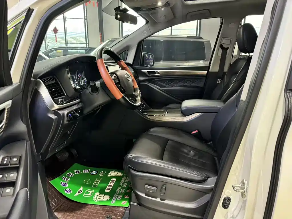GAC Motor Trumpchi M8 2020 — фото 15