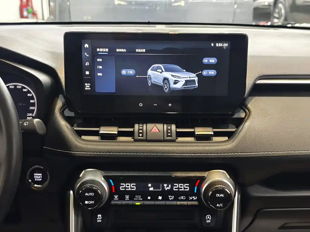 Toyota Wildlander 2023 — фото 14