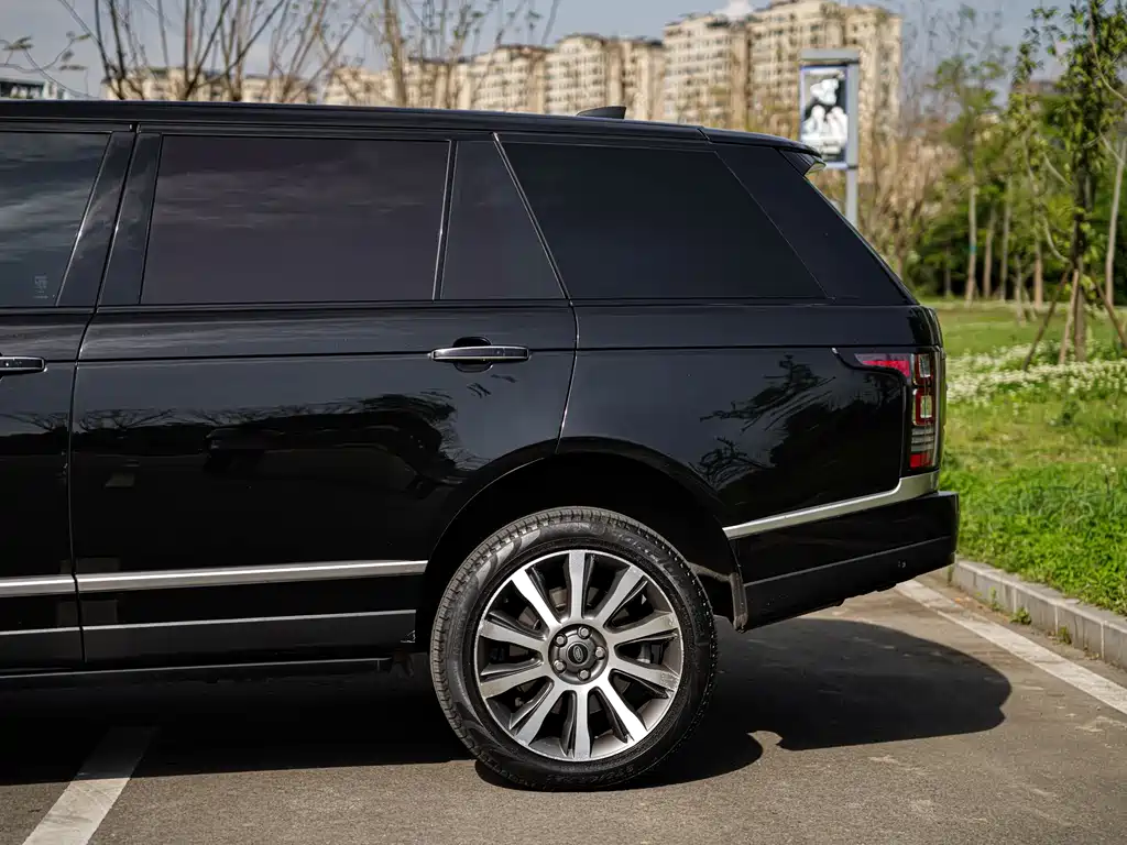 Land Rover Range Rover 2017 — фото 12