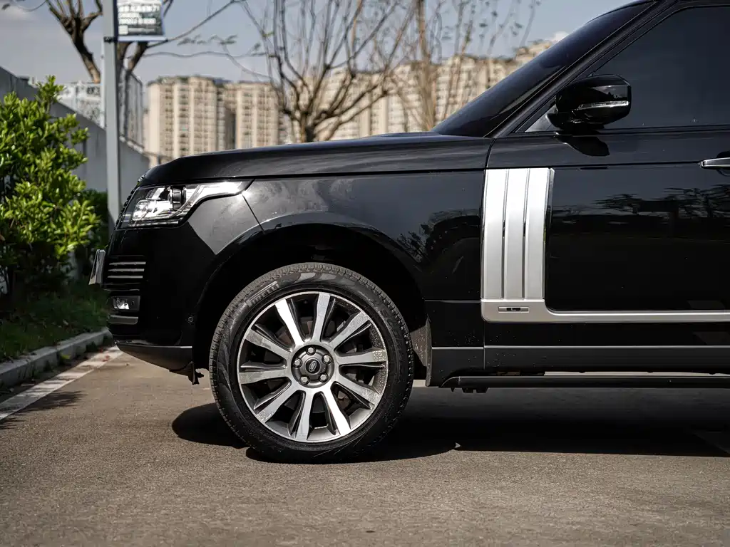 Land Rover Range Rover 2017 — фото 11