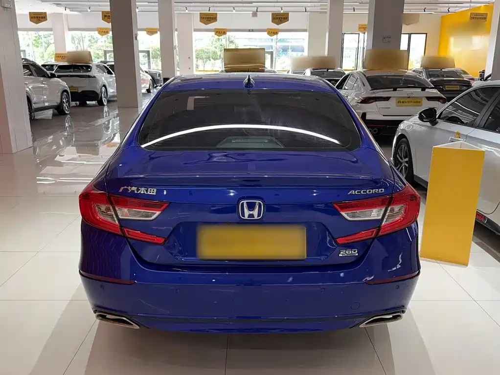 Honda Accord 2018 — фото 7