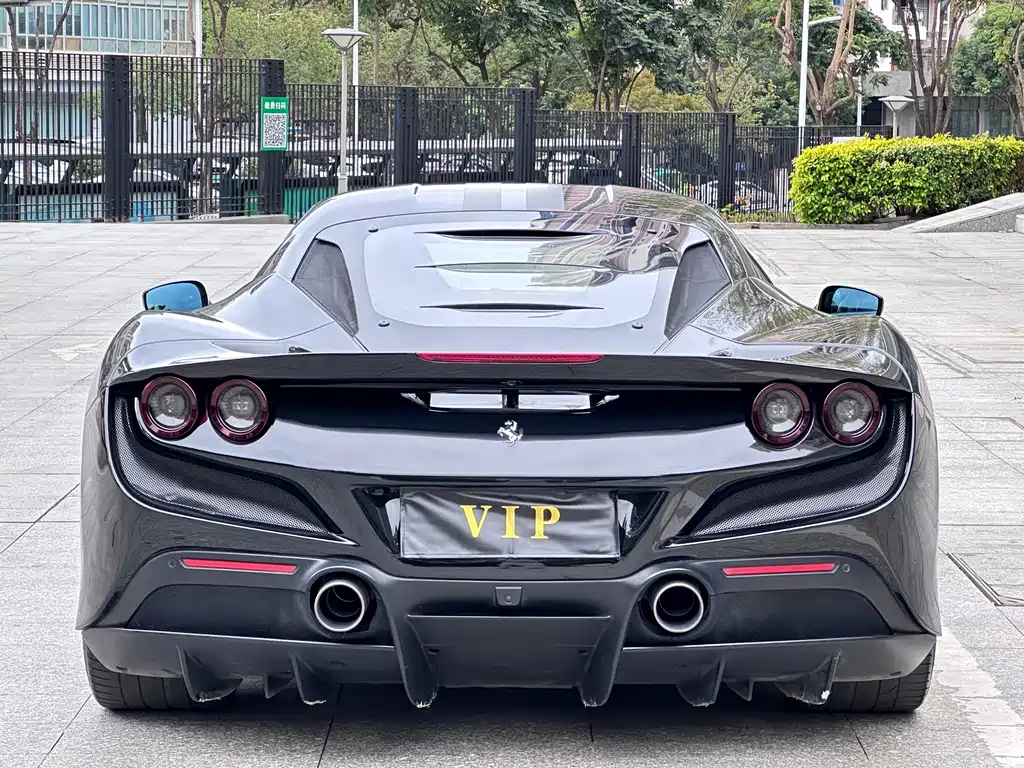 Ferrari F8 2021 — фото 14