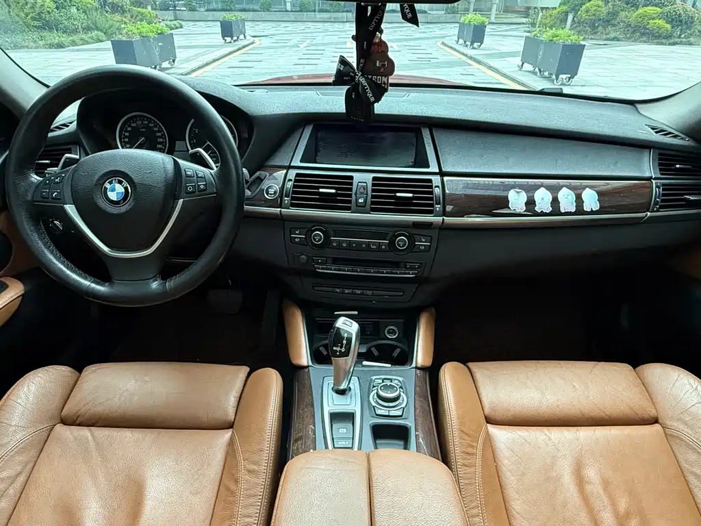 BMW X6 2014 — фото 9