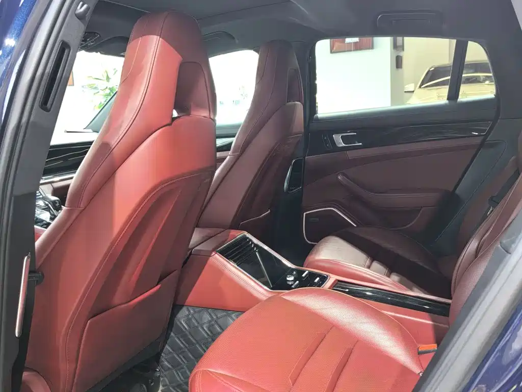 Porsche Panamera 2020 — фото 10