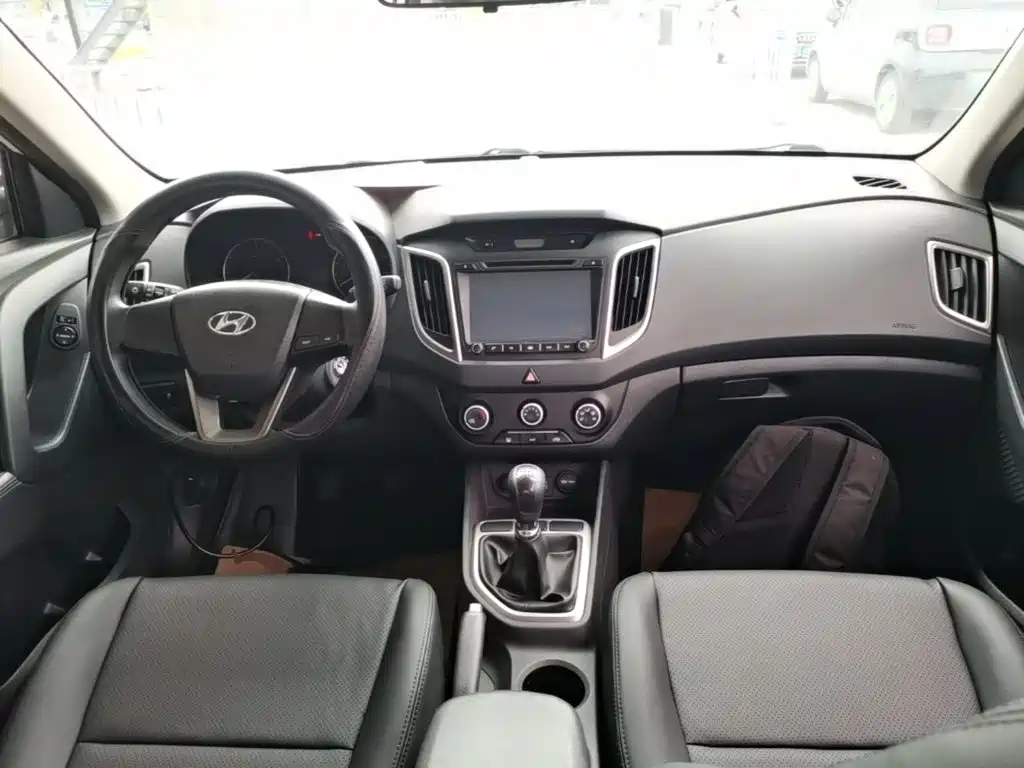Hyundai ix25 2014 — фото 10