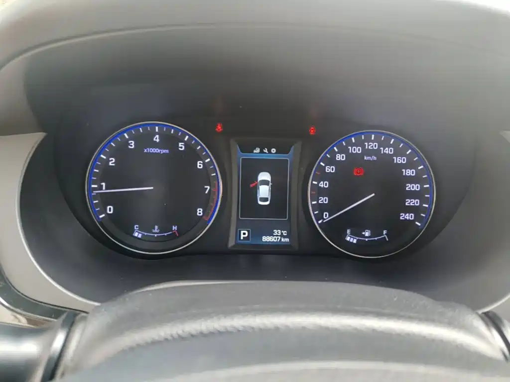 Hyundai Mistra 2015 — фото 12